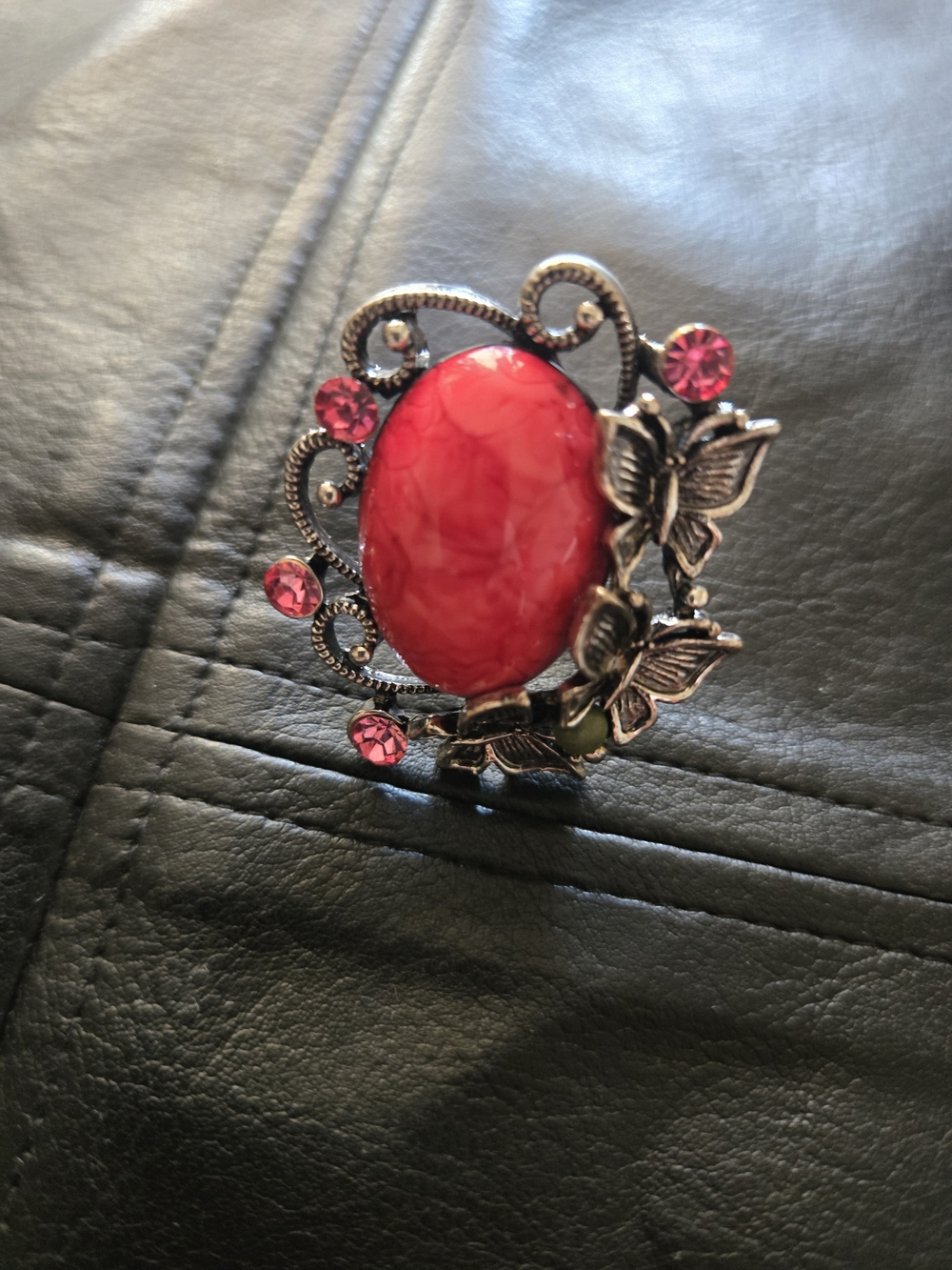 Vintage Floral Butterfly Ring with Hot Pink Marbled Stone